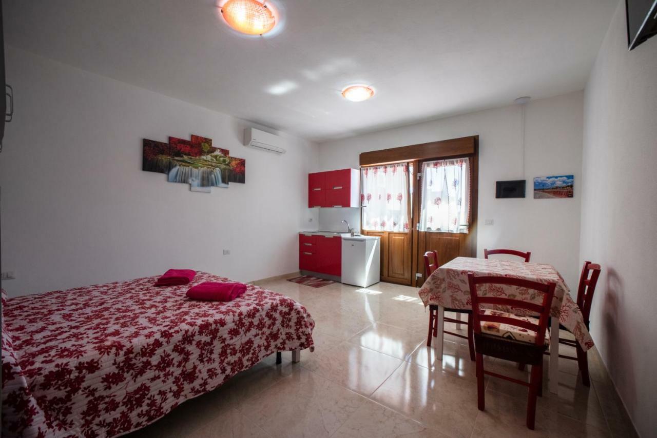 Welcomely - Casa Manca Apartment Алгеро Екстериор снимка